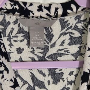 H&M Black and White Floral Blouse